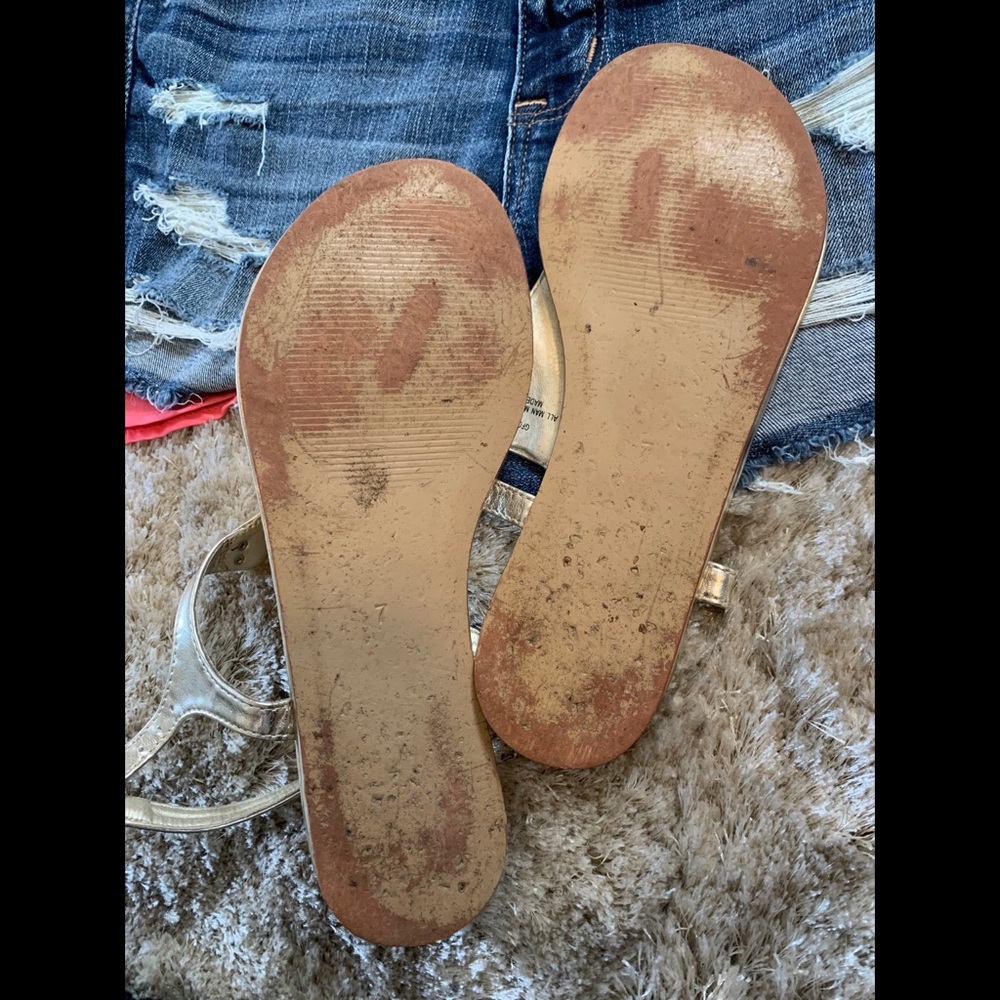 COPY - Guess Women’s Gold Metallic Sandals - Picture 5 of 7